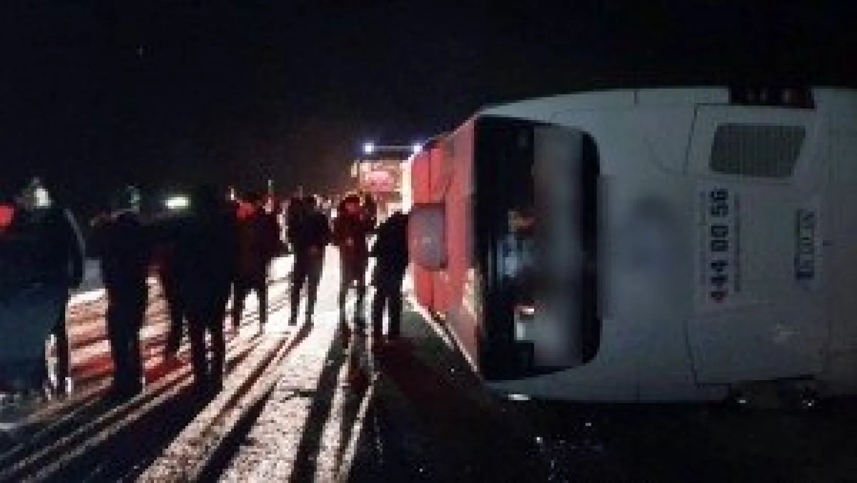 Otobüs kazasında 14 kişi yaralandı