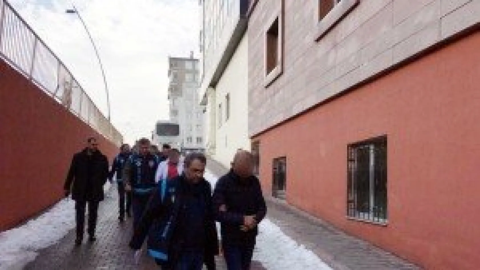 İllegal bahis sitesiyle 5 ayda 50 milyon TL kazanan şahıslar yakalandı