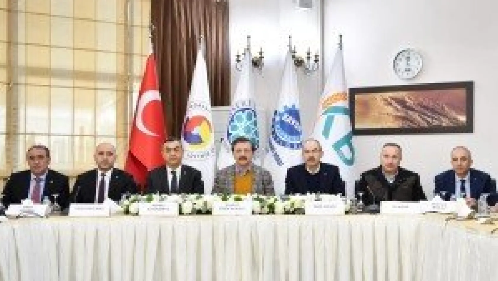"İş dünyası olarak, milletimizin, devletimizin ve ordumuzun yanındayız"