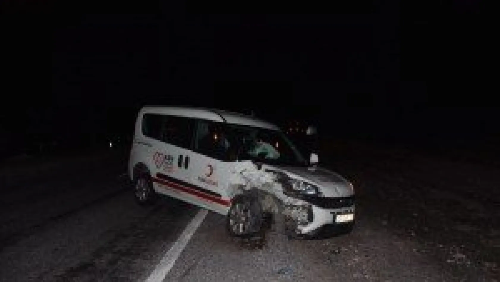 Aracı arızalanan şahsa otomobil çarptı
