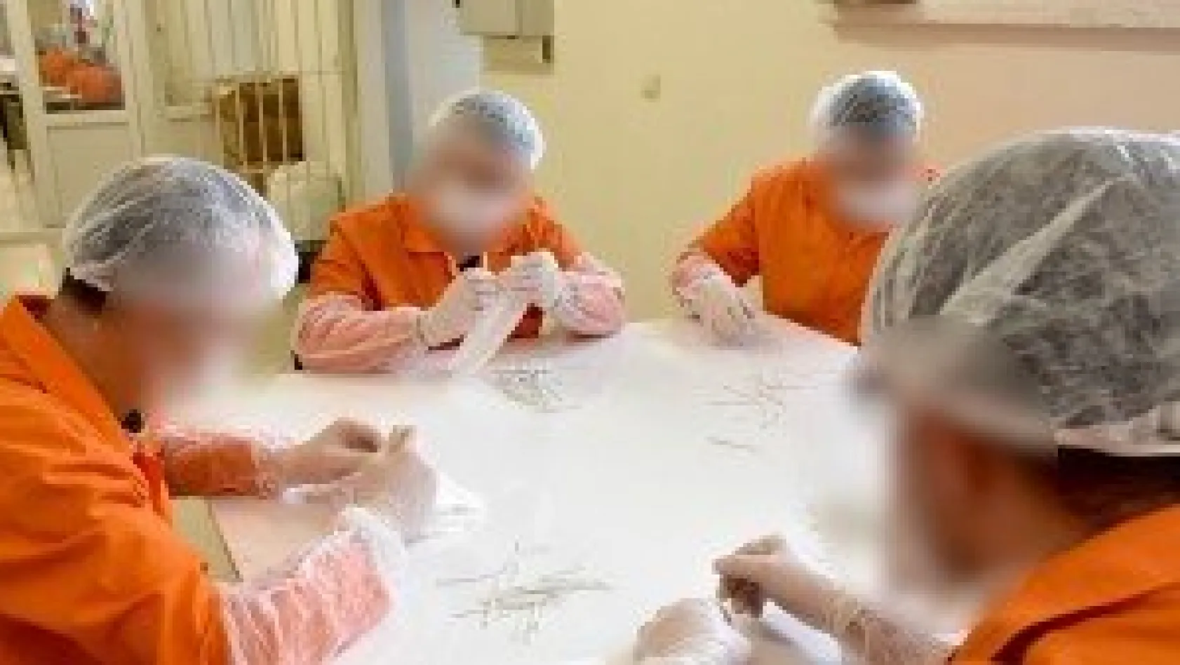 Kayseri Kapalı Cezaevinde günde 17 bin adet maske üretiliyor