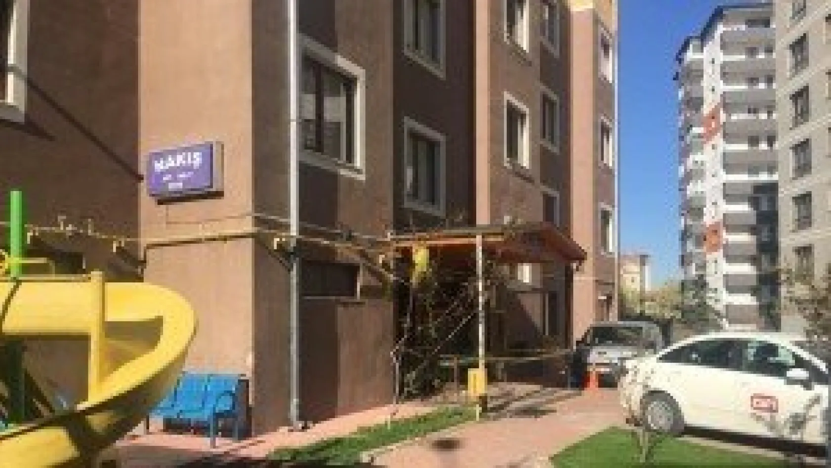 Talas'ta 14 katlı binada karantina