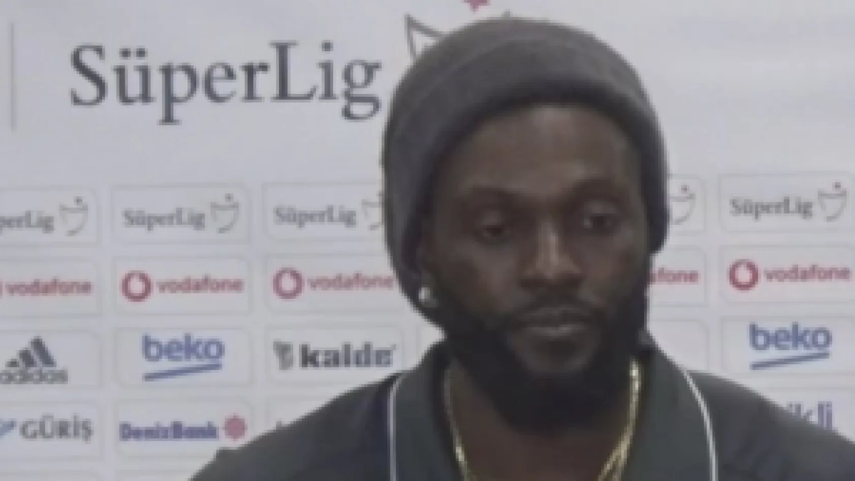 Adebayor: 'Kalbim her zaman bu kulüple kalacak'