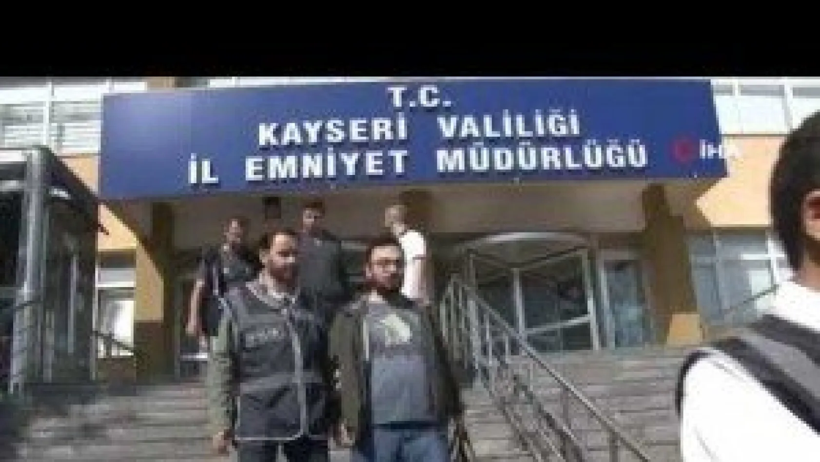 FETÖ operasyonunda gözaltına alınan 22 kişi adliyede