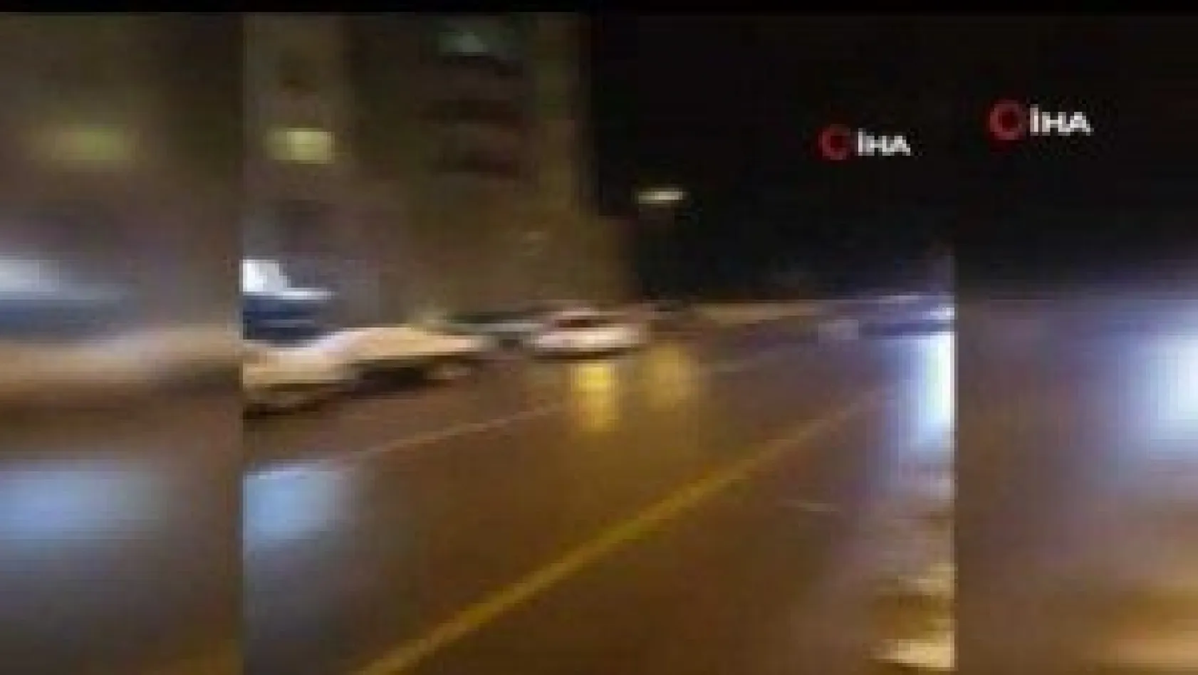 Kamyonetin Altında Kalmaktan Saniyelerle Kurtuldu