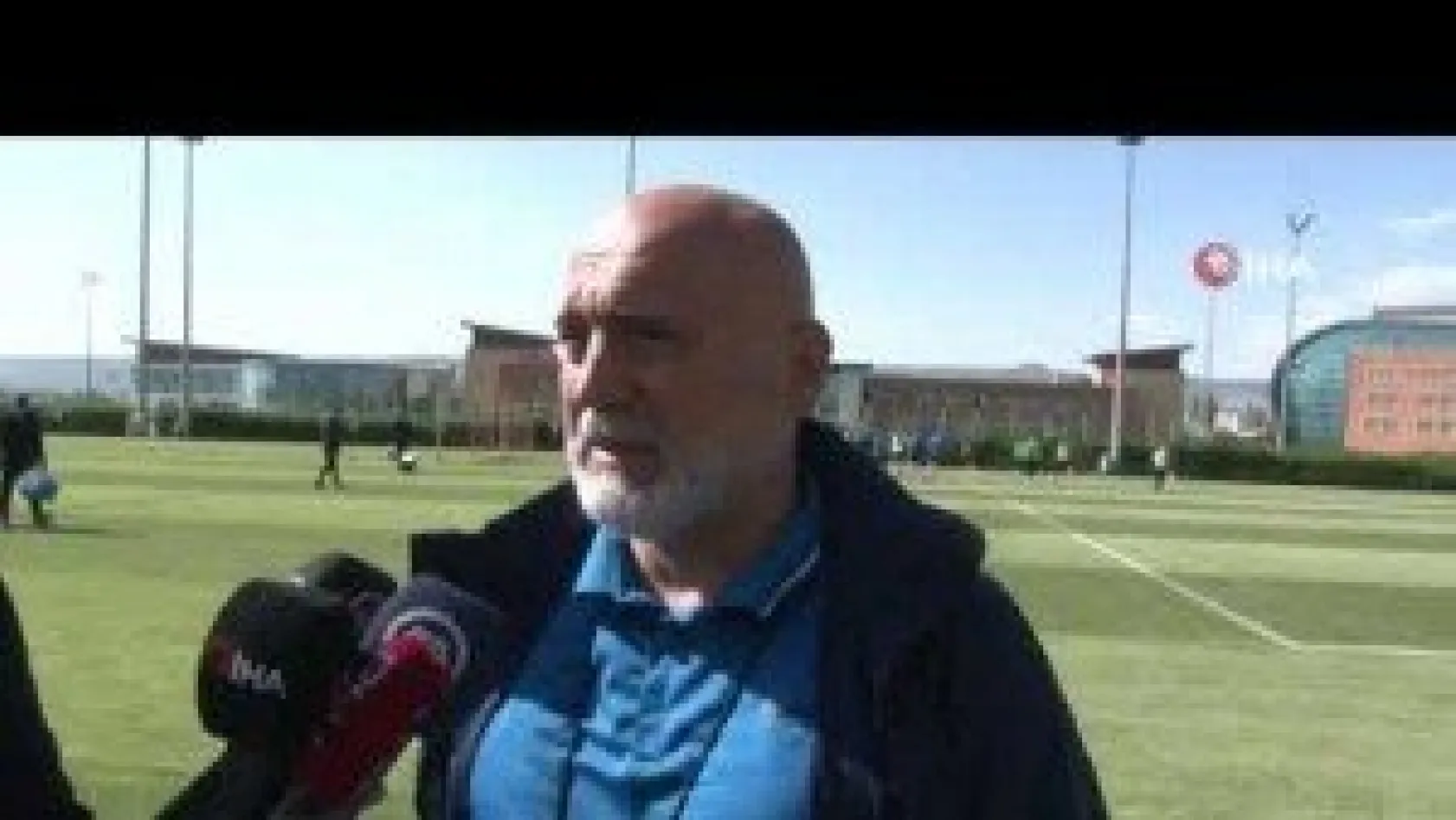 Karaman: &quotGeçmişteki kimliğimize bürünmemiz lazım"
