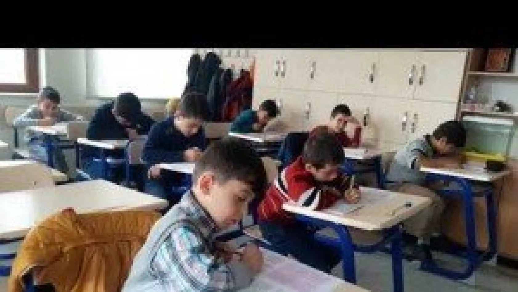 Kayseri'de 7'den 70'e meal sınavı heyecanı