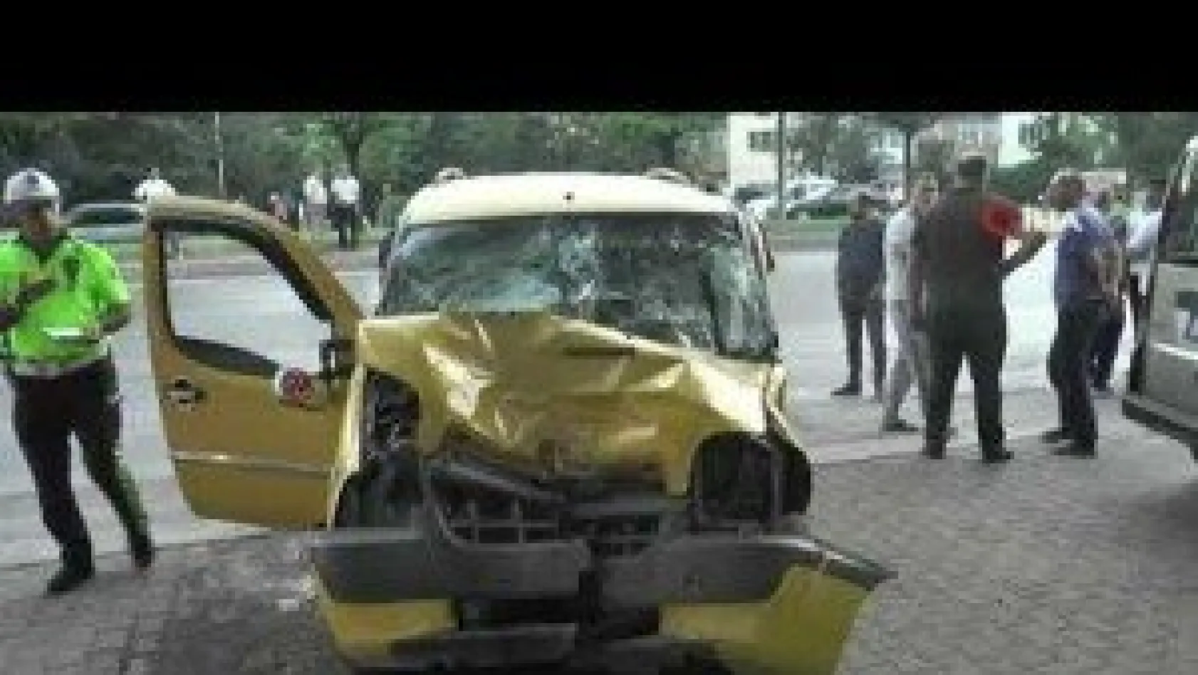 Kayseri'de meydana gelen kazalar güvenlik kameralarına yansıdı