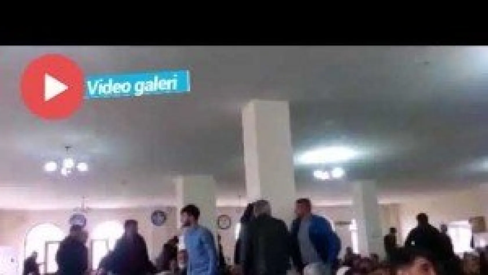 Mehmetçiğe dua etmeyip camiyi terk ettiler