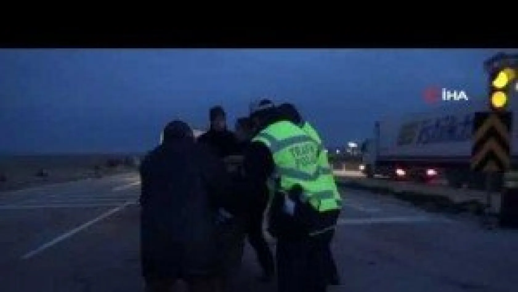 Parçalanan Traktörden Sağ Kurtuldu