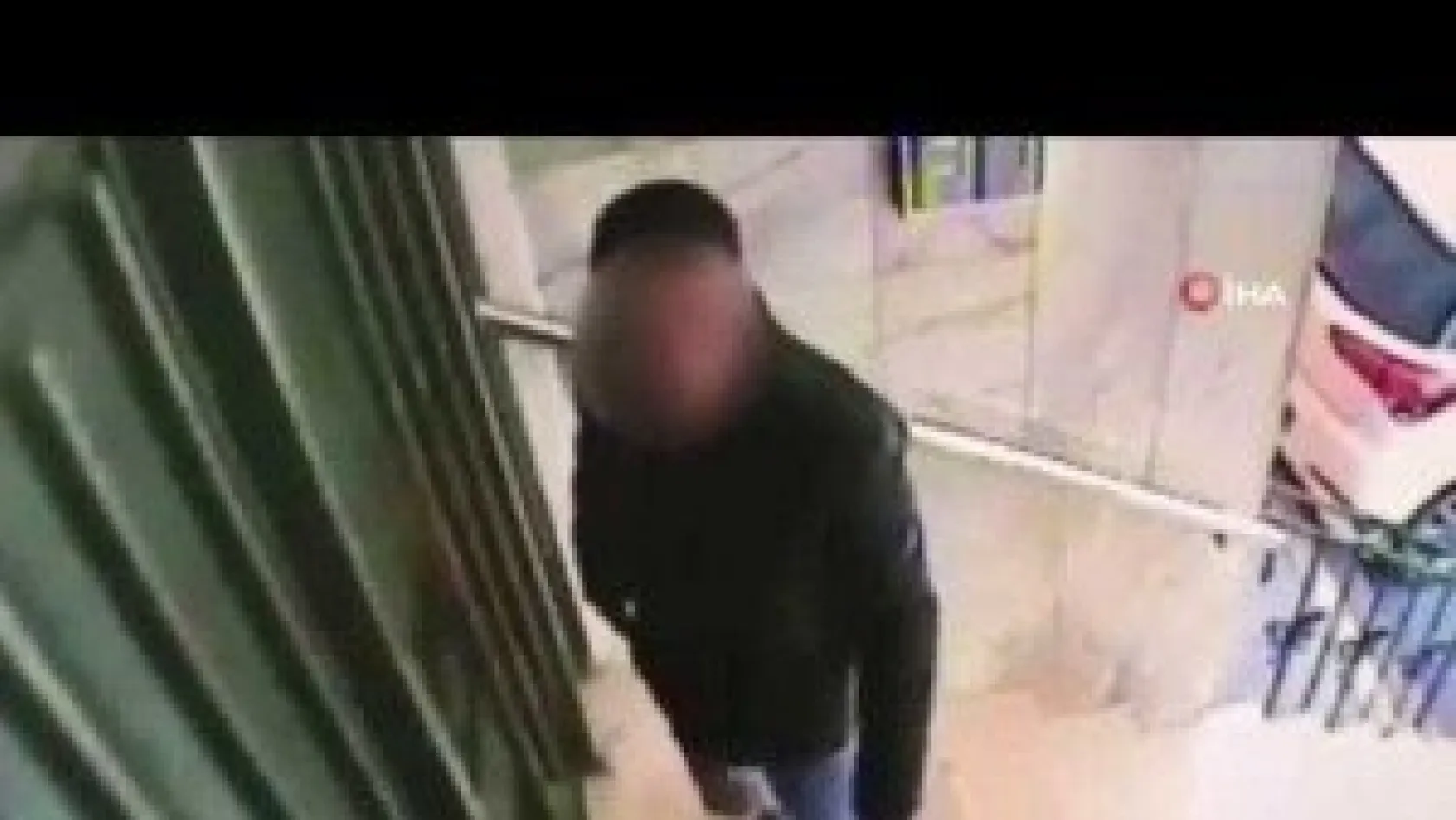 Sahte Polisler Para Ve Ziynet Eşyalarını Dolandırdılar