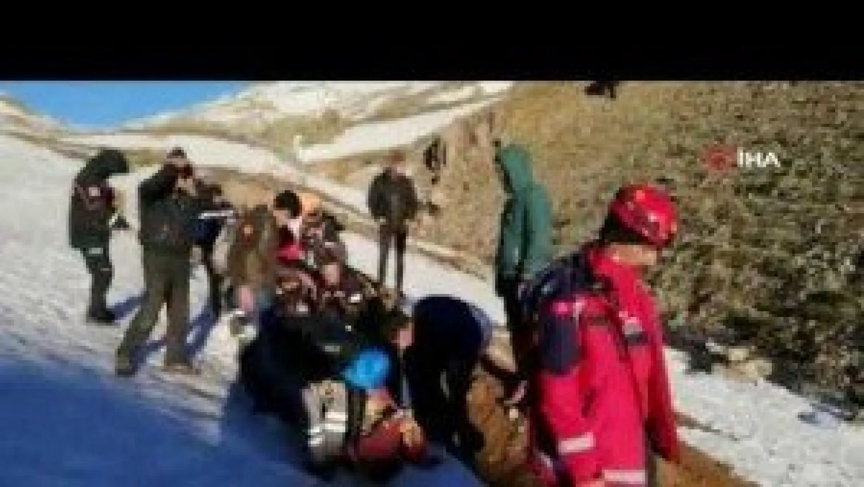Uçurumdan yuvarlandı, 14 saat sonra kurtarıldı