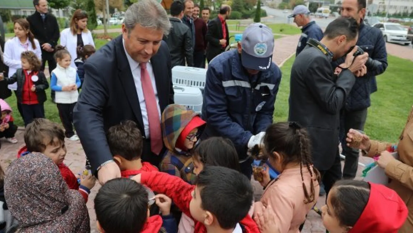 Palancıoğlu, miniklere hayvan sevgisini anlattı