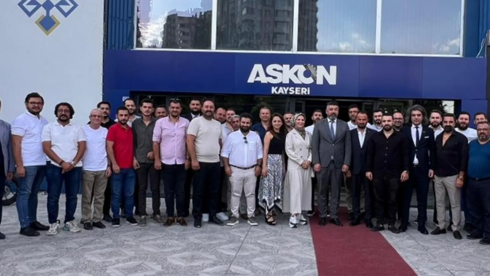 ASKON Genel Kurulu'nda İlker Barlı güven tazeledi