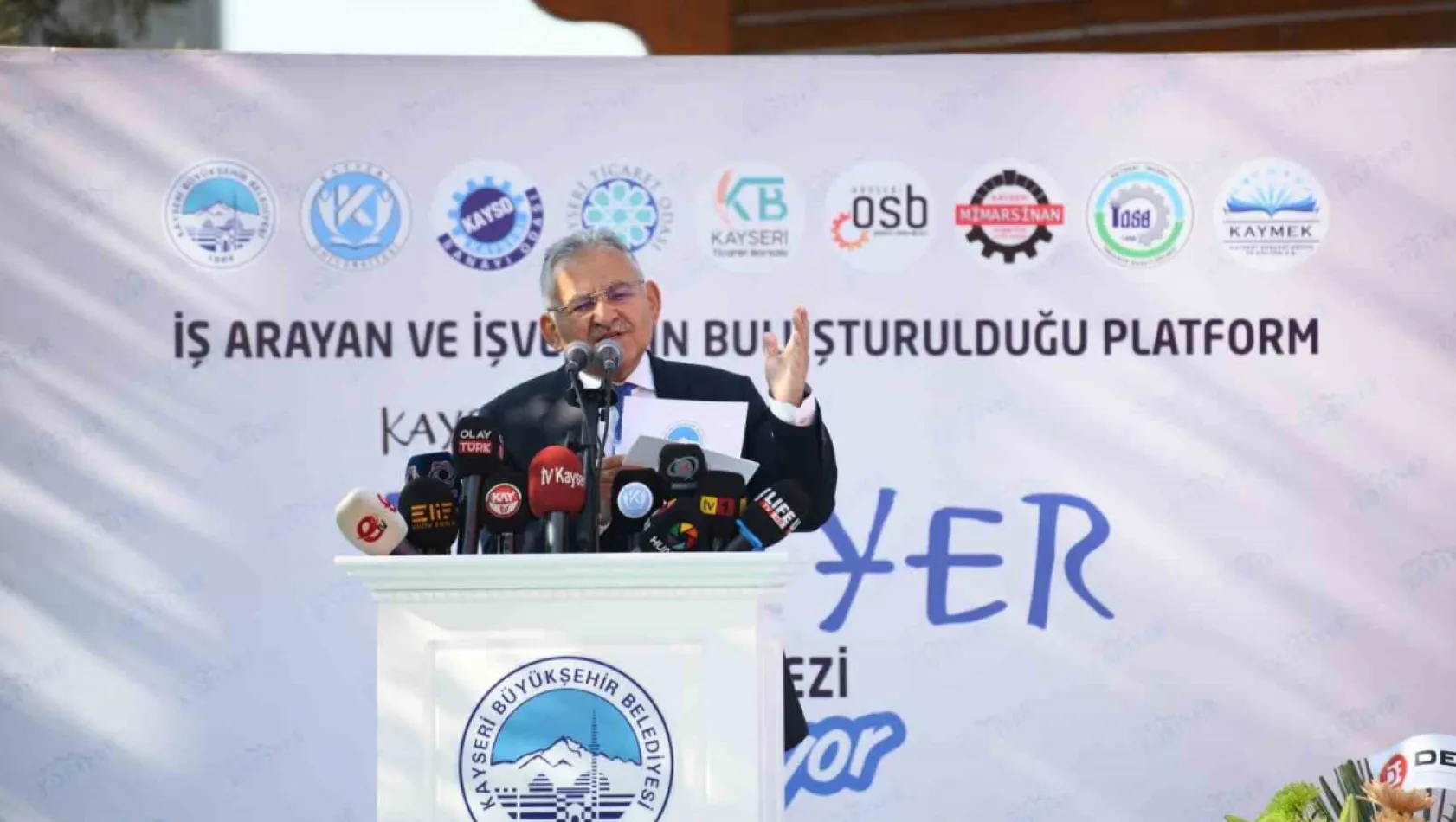 Başkan Büyükkılıç: 'Bu fuar, iş arayan ile işverenleri buluşturacak'