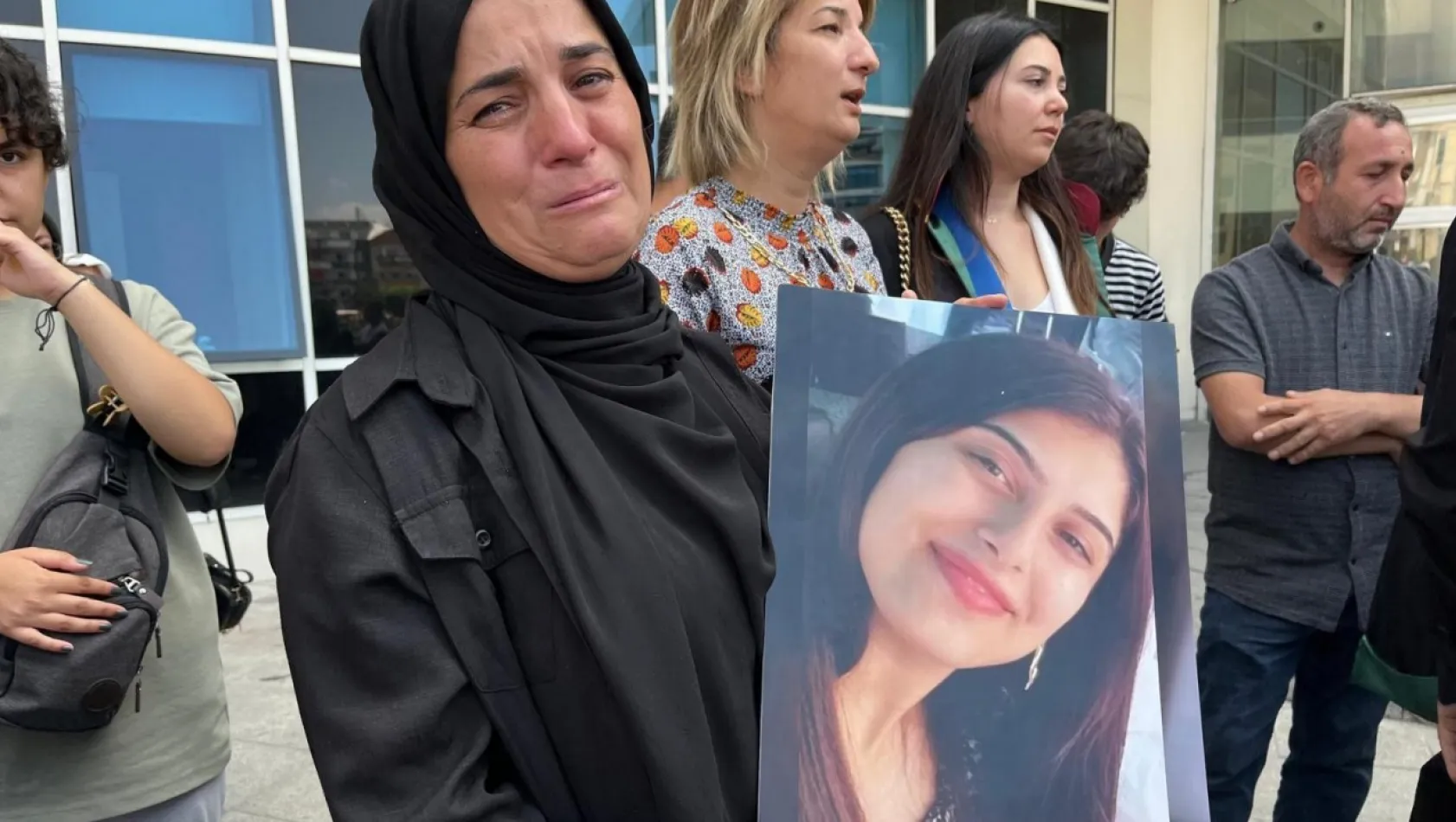 Katledilen Edanur'un annesi: 'Ben kızımın kanının karşılığını adaletle aldım'