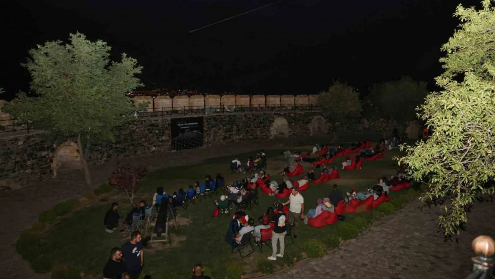 Kayaşehir'de Perseid Meteor Yağmuru gözlemlendi