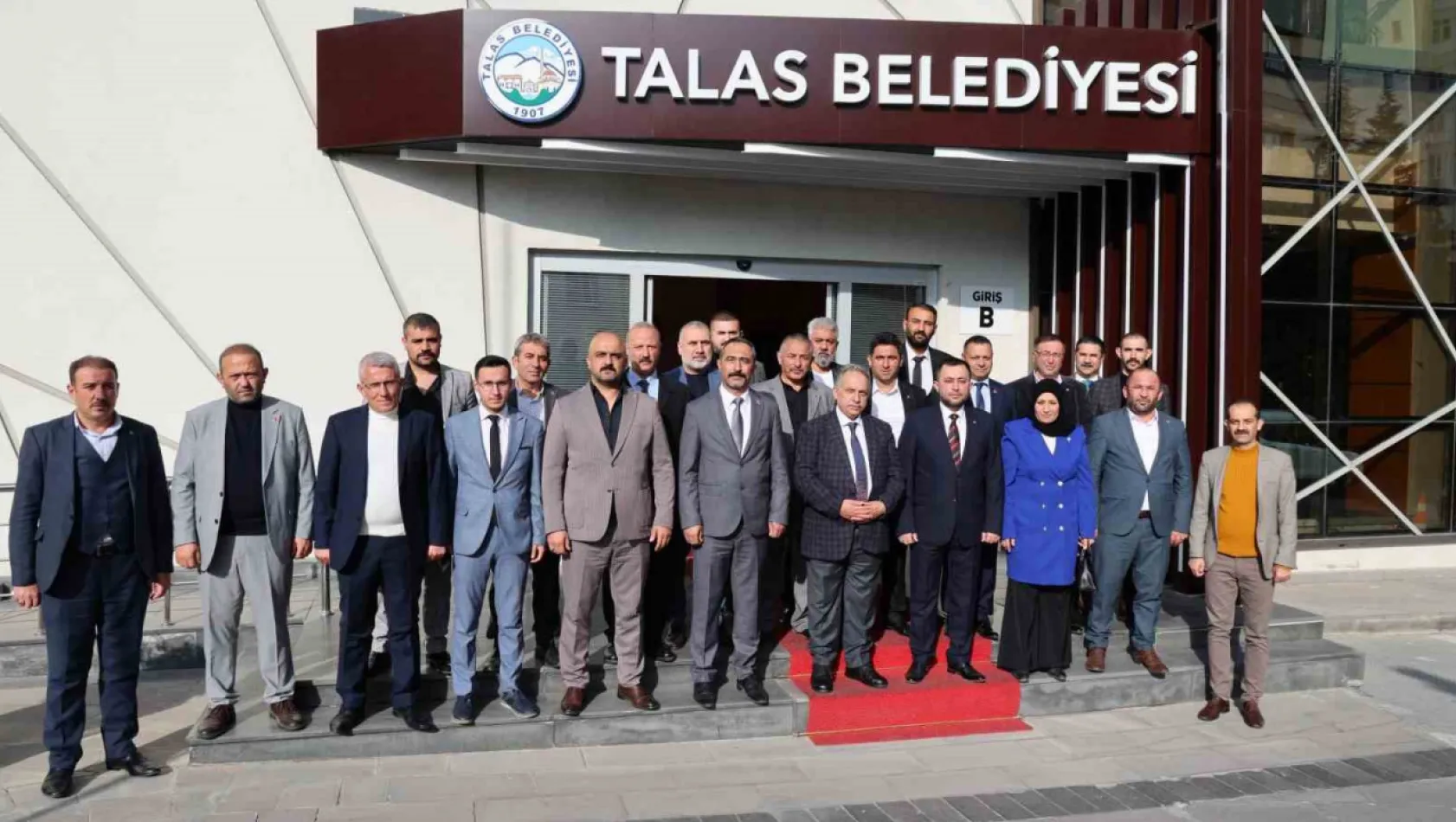 MHP Kocasinan Teşkilatı'ndan Başkan Yalçın'a ziyaret