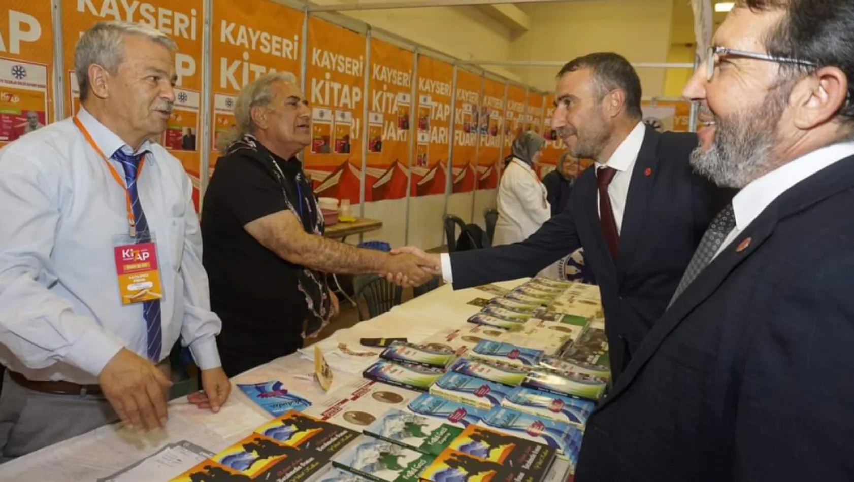 Saadet Partisi Kayseri İl Başkanı Erdal Altun, Kayserili yazarlarla buluştu