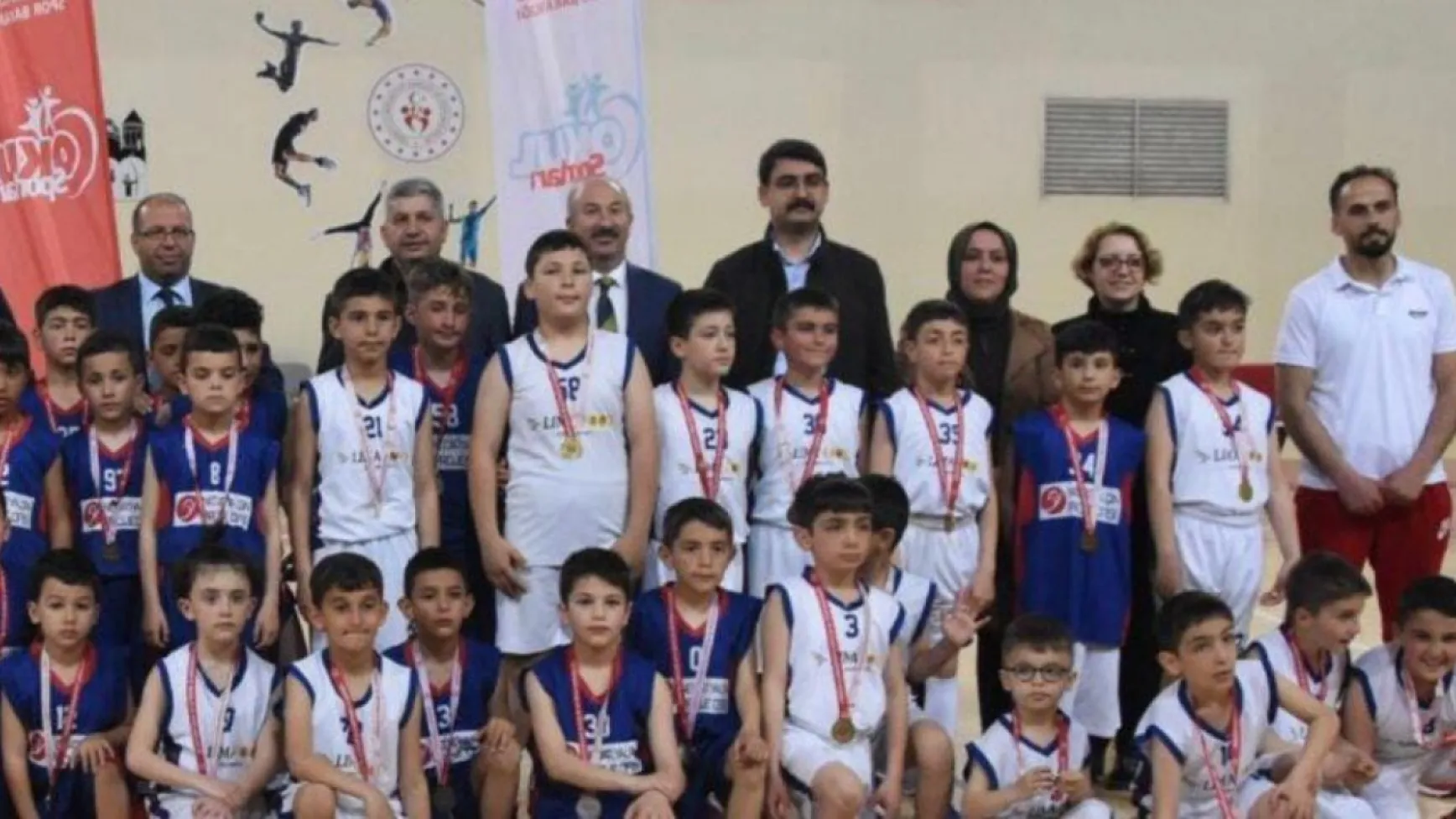 Şehit Cennet Yiğit Ortaokulu, Basketbolda Kayseri'yi temsil ediyor