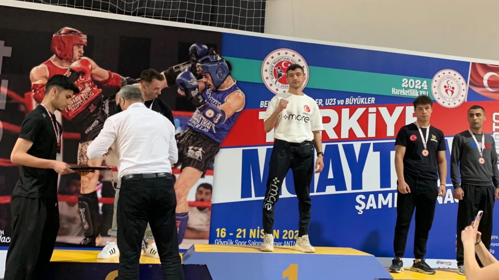 Serkan Koç Muaythai şampiyonluk serisini sürdürüyor