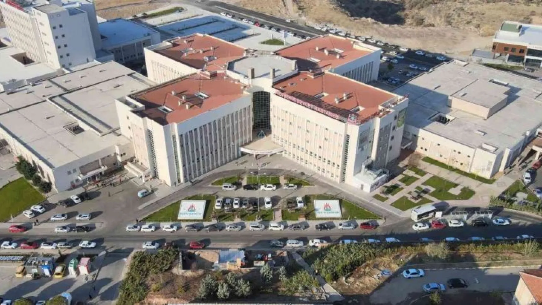 2021 yılında Nevşehir Devlet Hastanesi'nde 1 milyon üstünde hasta muayene oldu
