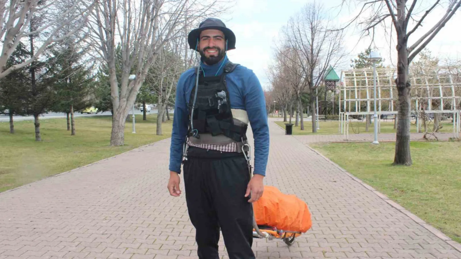 4 bin 500 kilometre yürüyen Mohamed'in hedefi 'Kabe'
