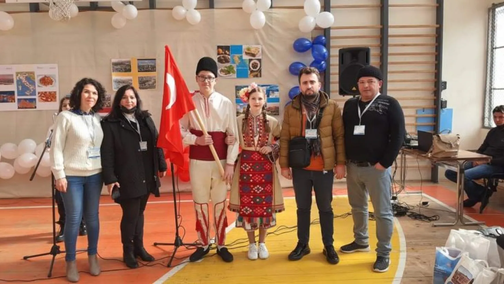 Mehmet Tarman İlkokulu Avrupa'da kültür elçimiz oldu