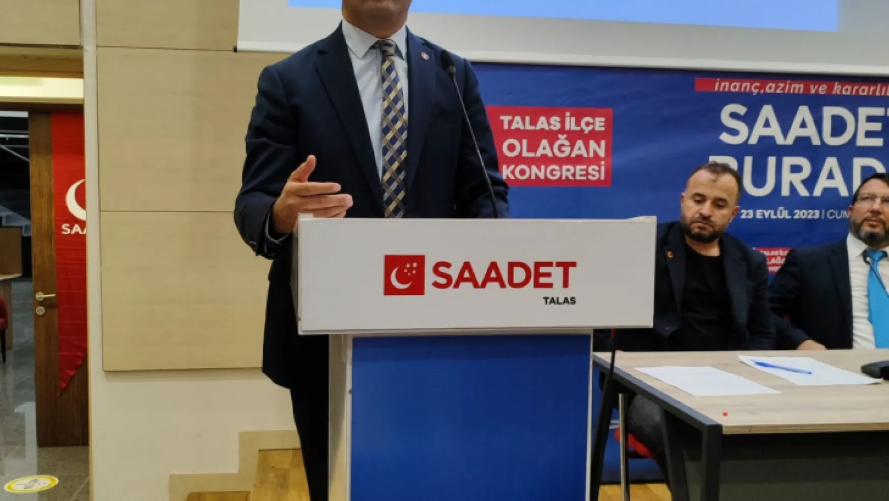 Ahmet Karagöz ve kadrosu, SP Talas ilçe yönetimini devraldı