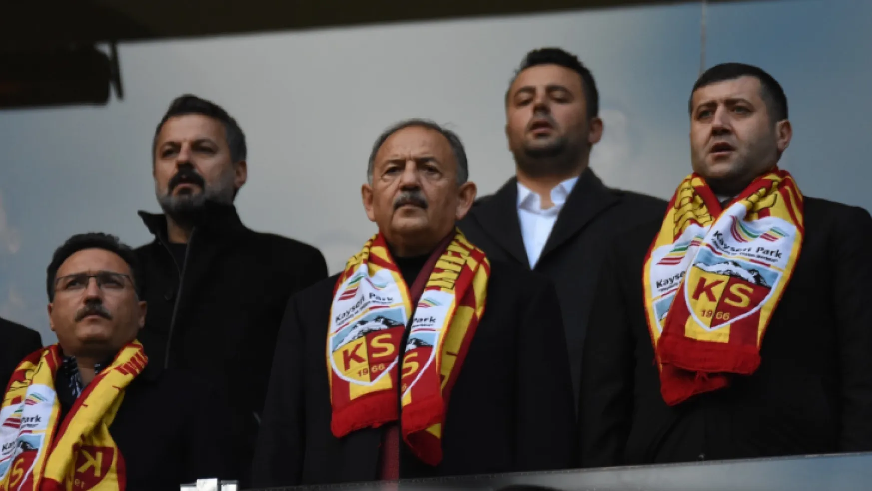 Bakan Mehmet Özhaseki: 'Yıllarca bu kulübe emek verdim'