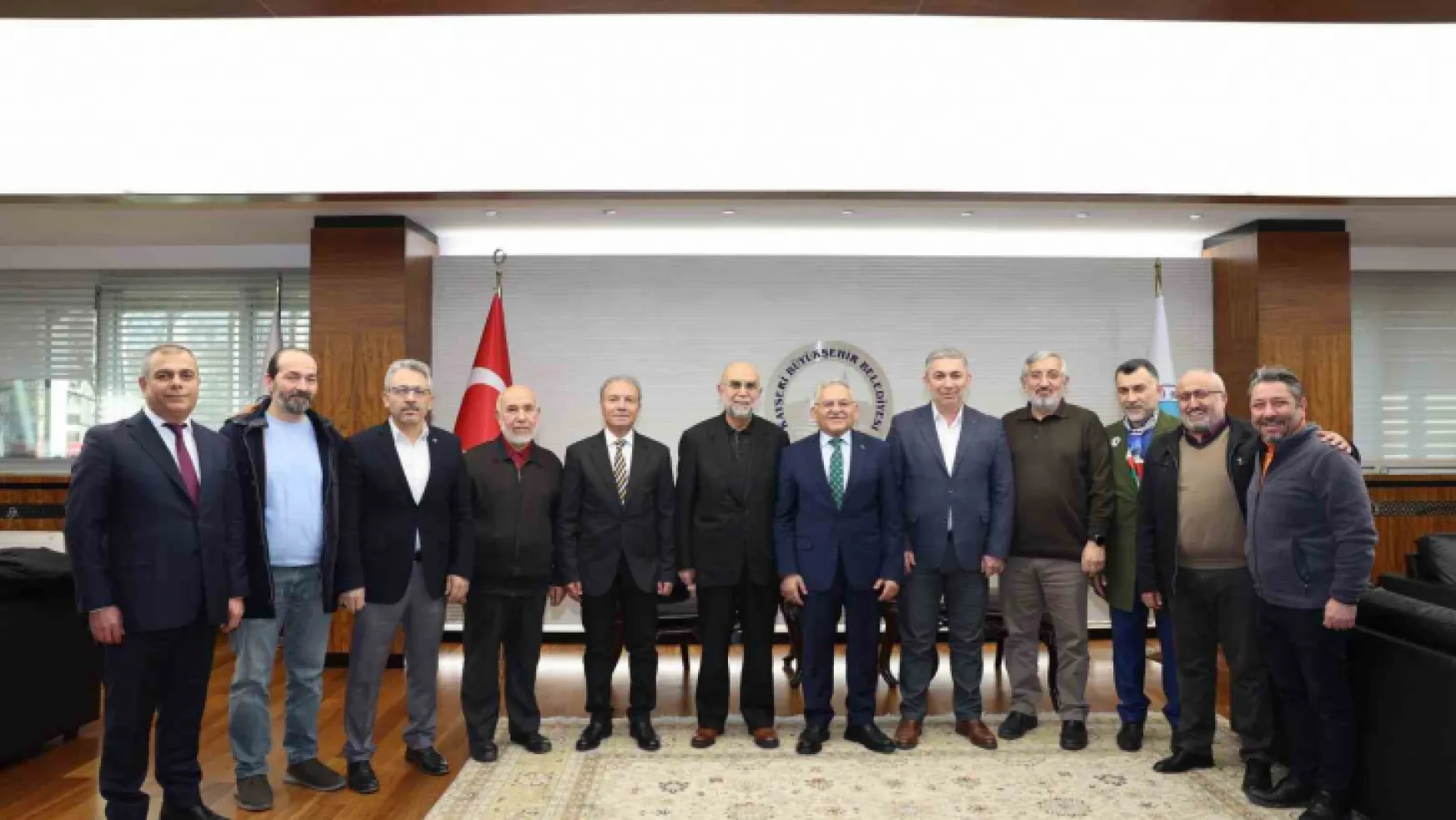 Başkan Büyükkılıç'a STK ve muhtarlardan ziyaret