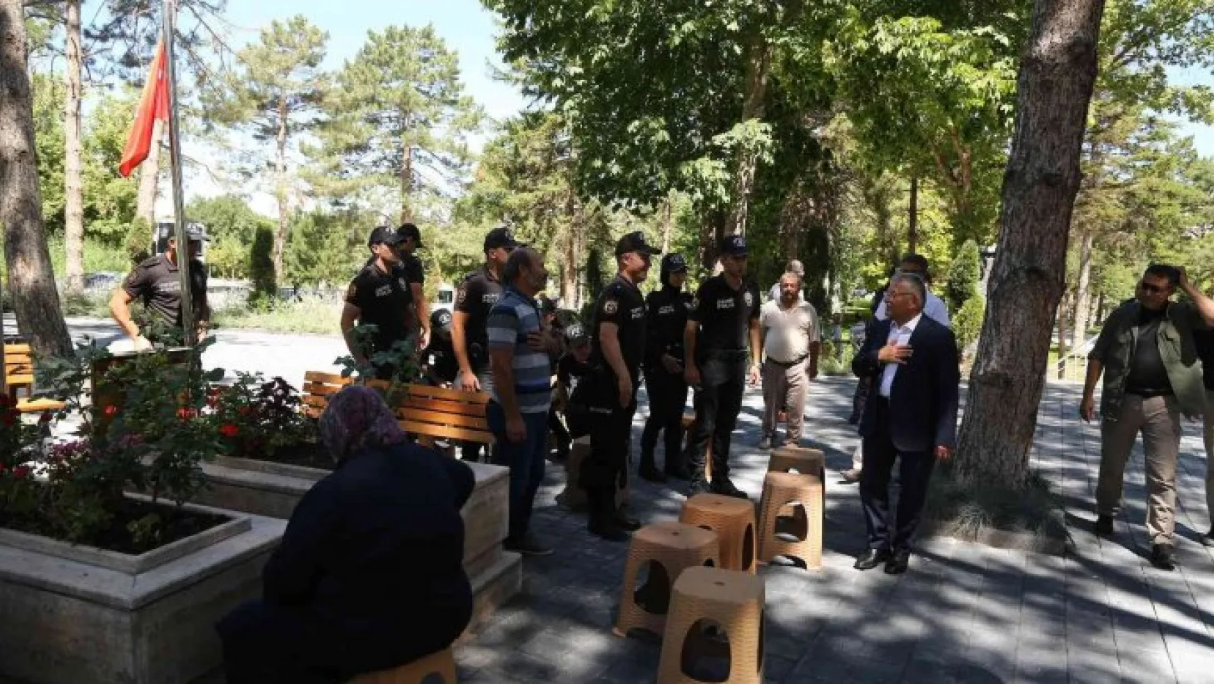 Başkan Büyükkılıç, Şehir Polis Uluçay'ı mezarı başında andı