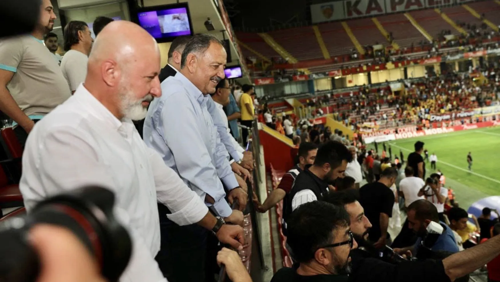 Başkan Çolakbayrakdar'dan Kayserispor'a destek
