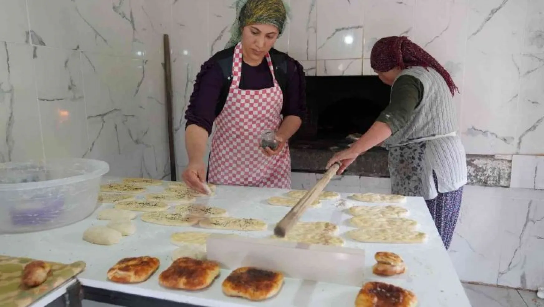 Başkan Dr. Palancıoğlu: 'Turan ve Gesi'de bazlama, köy ekmeği  ve katmer pişecek'