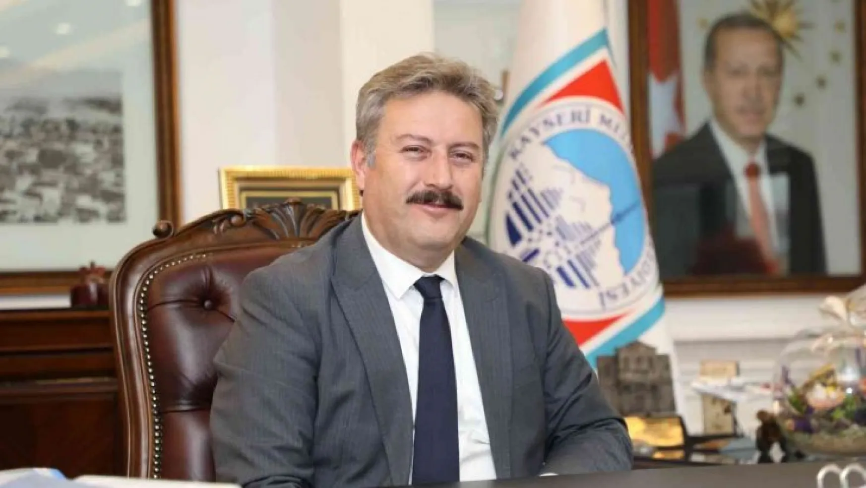 Başkan Palancıoğlu, Dünya Yüzme Şampiyonu Mehlika Kuzeh Yalçın'ı kutladı