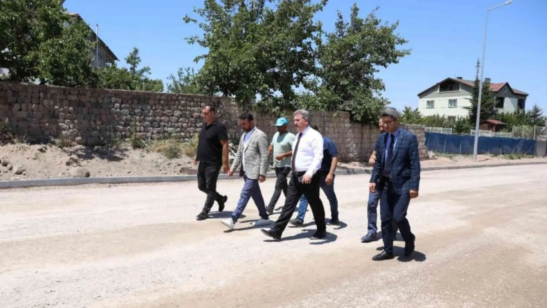 Başkan Palancıoğlu, Erenköy'deki asfalt çalışmalarını inceledi