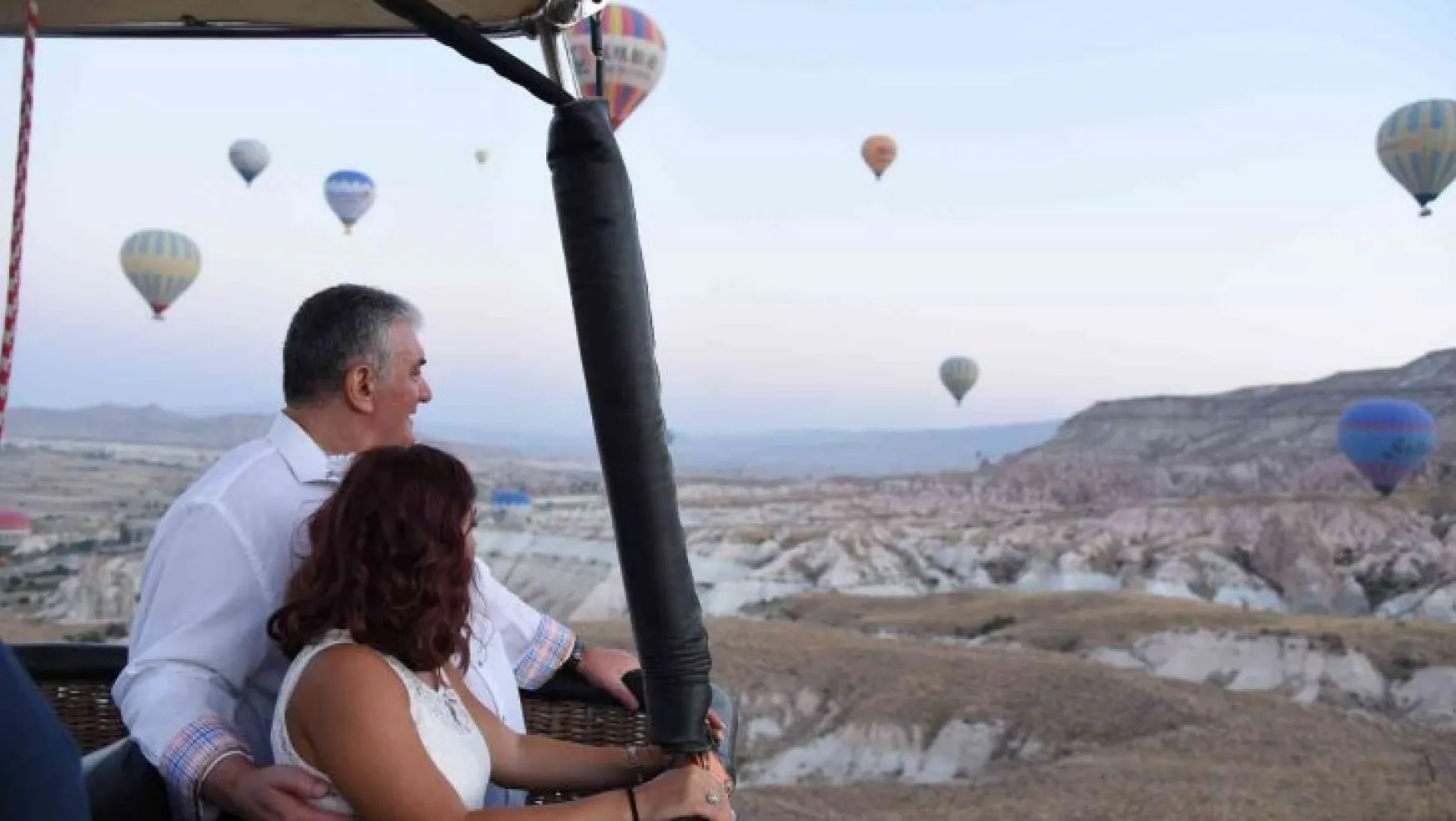 Bir yılda 389 bin kişi balonla Kapadokya'yı izledi