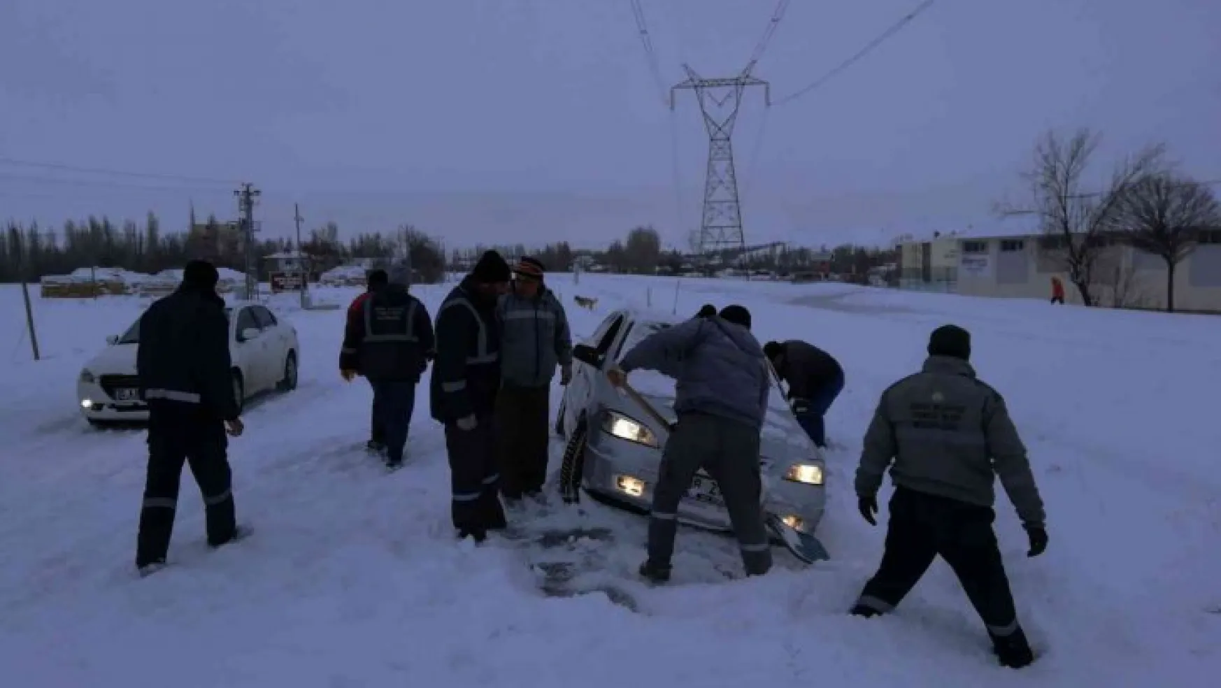 Bünyan'da karla mücadele
