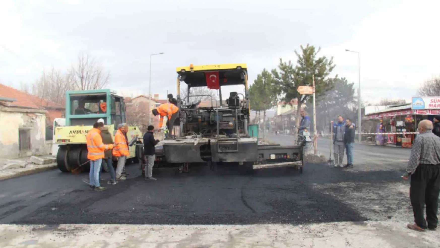 Bünyan Sümer Mahallesi'nde asfalt çalışmaları başladı.