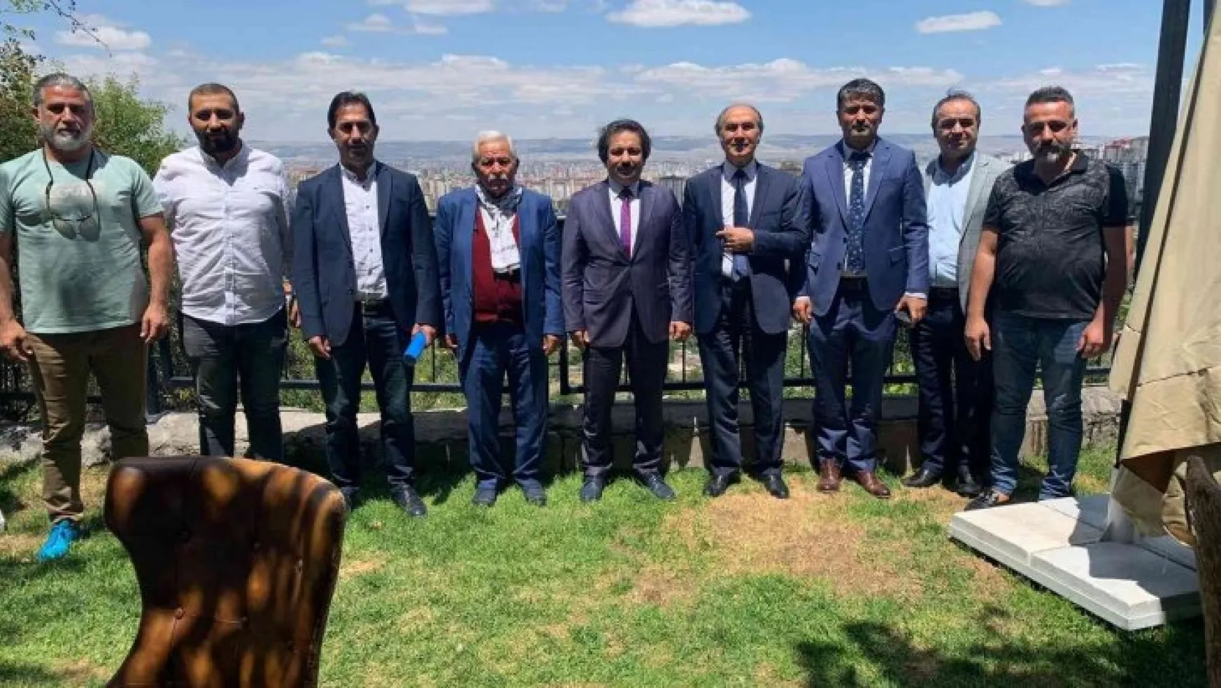 Cumhurbaşkanı Başdanışmanı Küçükyılmaz Kayseri'de gazete sahipleriyle buluştu