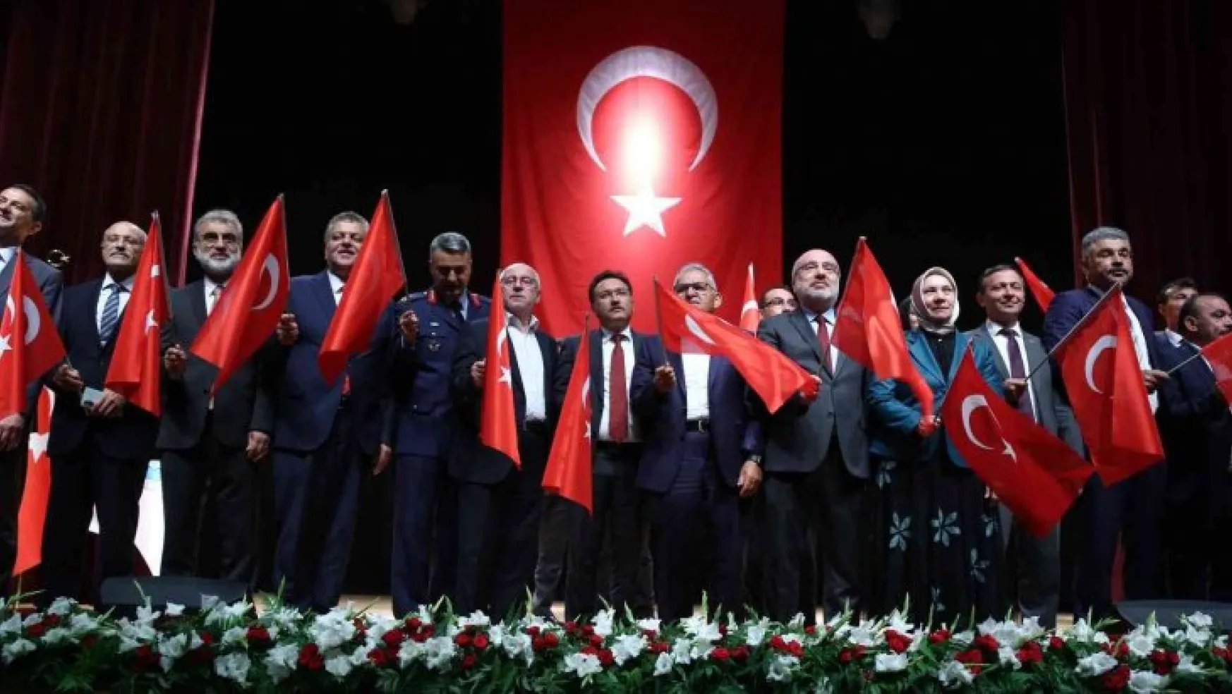 Dr. Murat Yılmaz:'15 Temmuz'da istenen Türkiye'nin devlet kapasitesini çökertmekti'