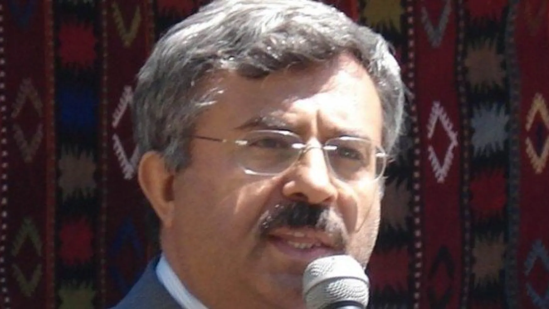 Dr. İsmail Gökşen: 