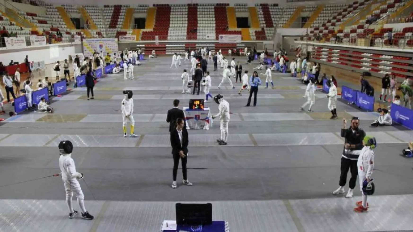 Eskrim Türkiye Şampiyonası, Sivas'ta başladı