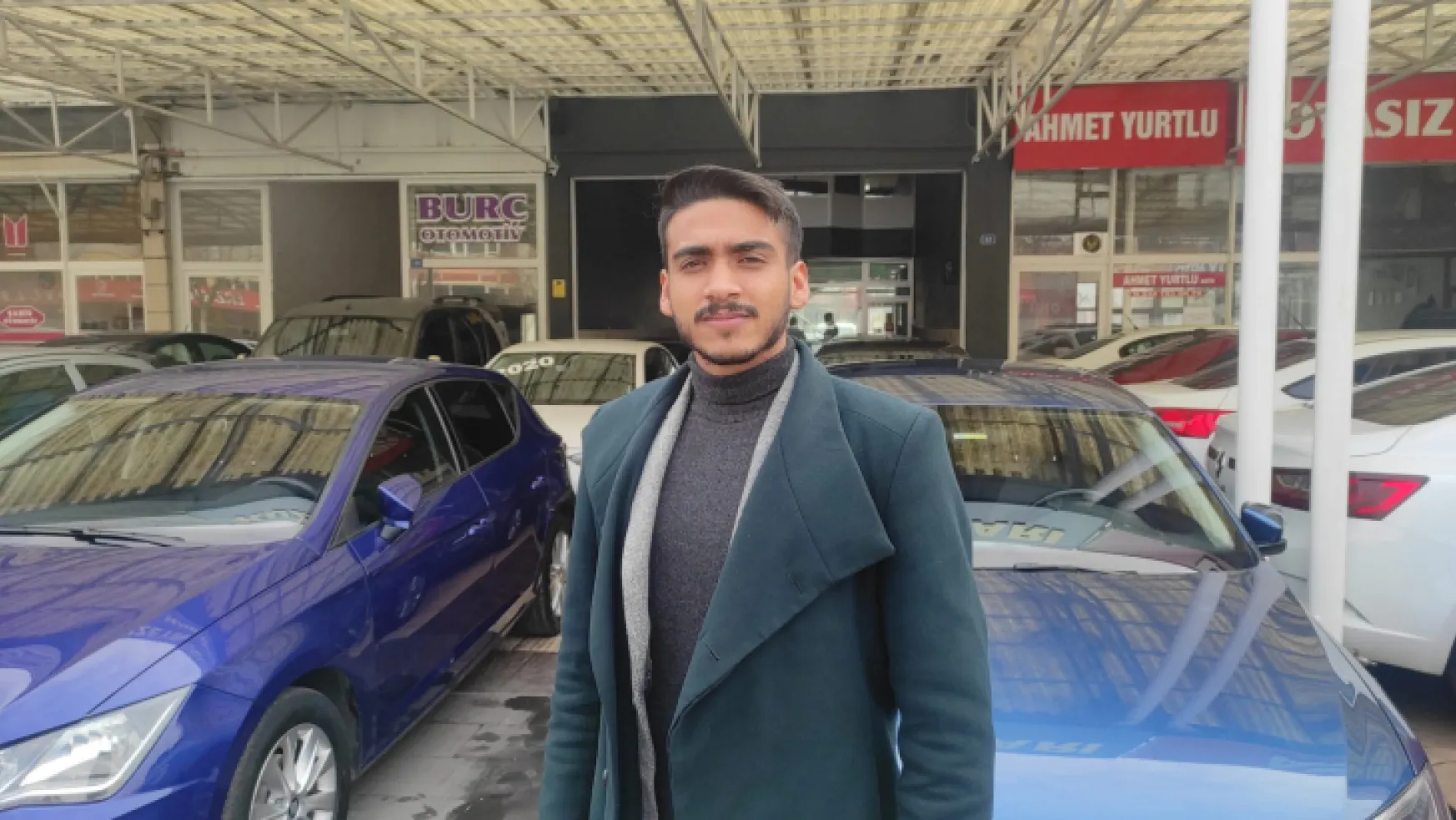 Galerici Erkan Tayyar, 'Piyasada ki dalgalanmalar araç satışlarını durdurdu'