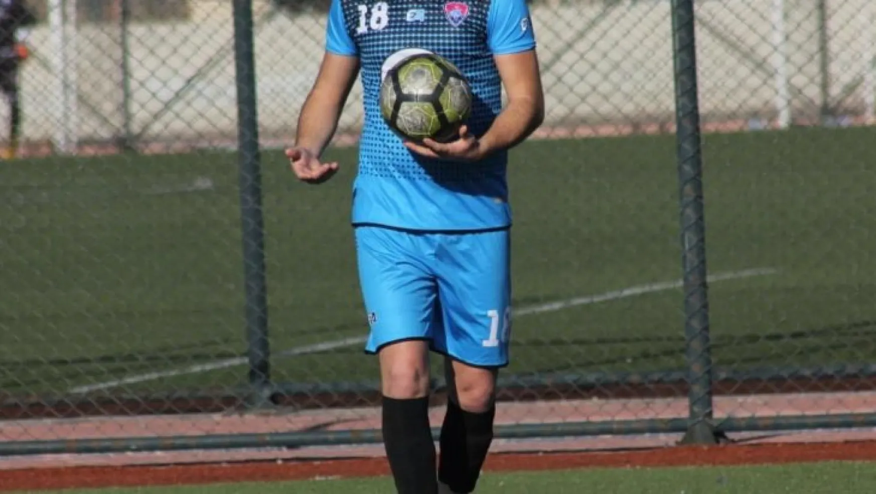 Genç futbolcu Hasan Göğercin trafik kazasında yaşamını yitirdi