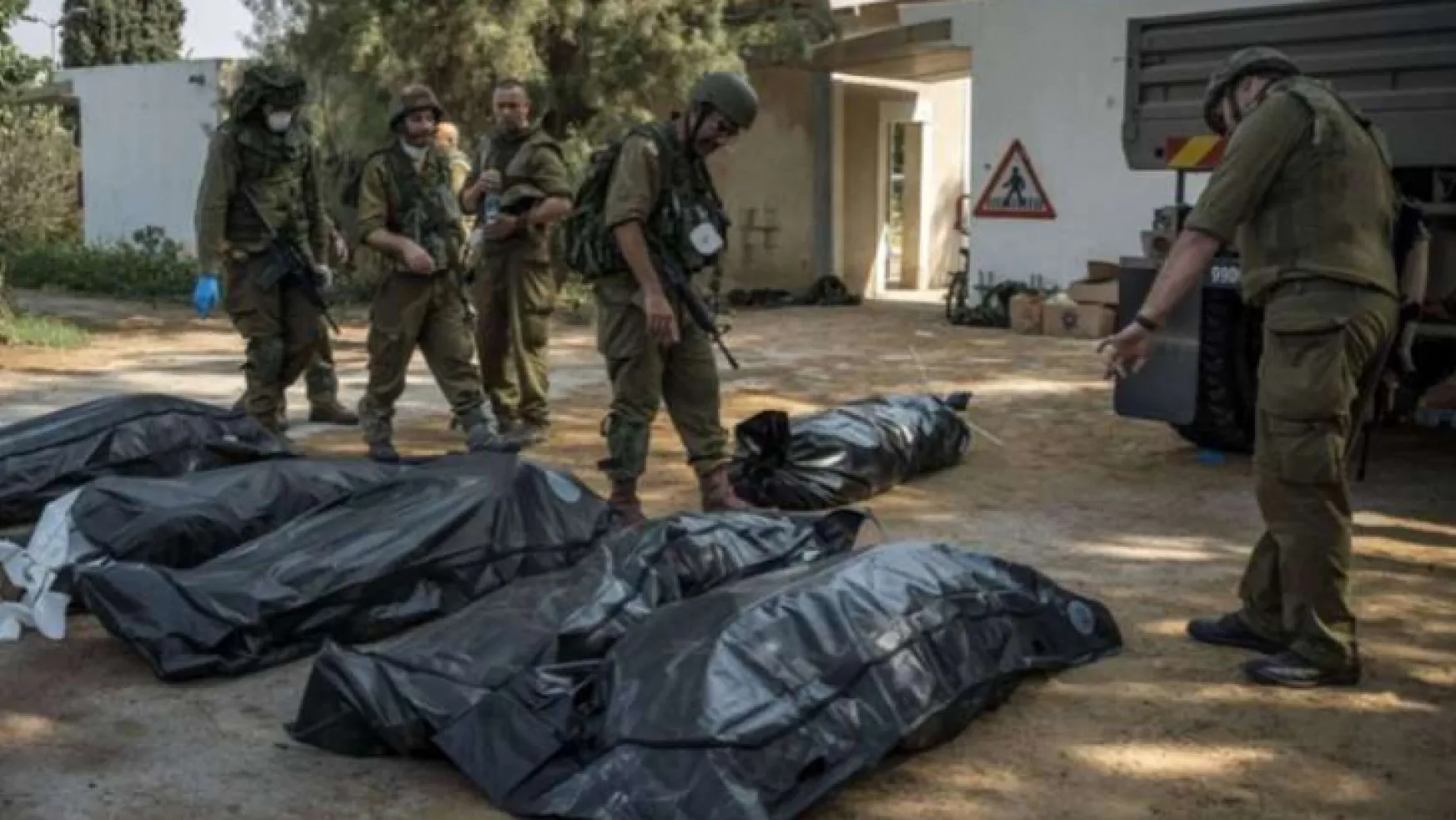 İsrail, Gazze'deki 29 askerini yanlışlıkla öldürdü