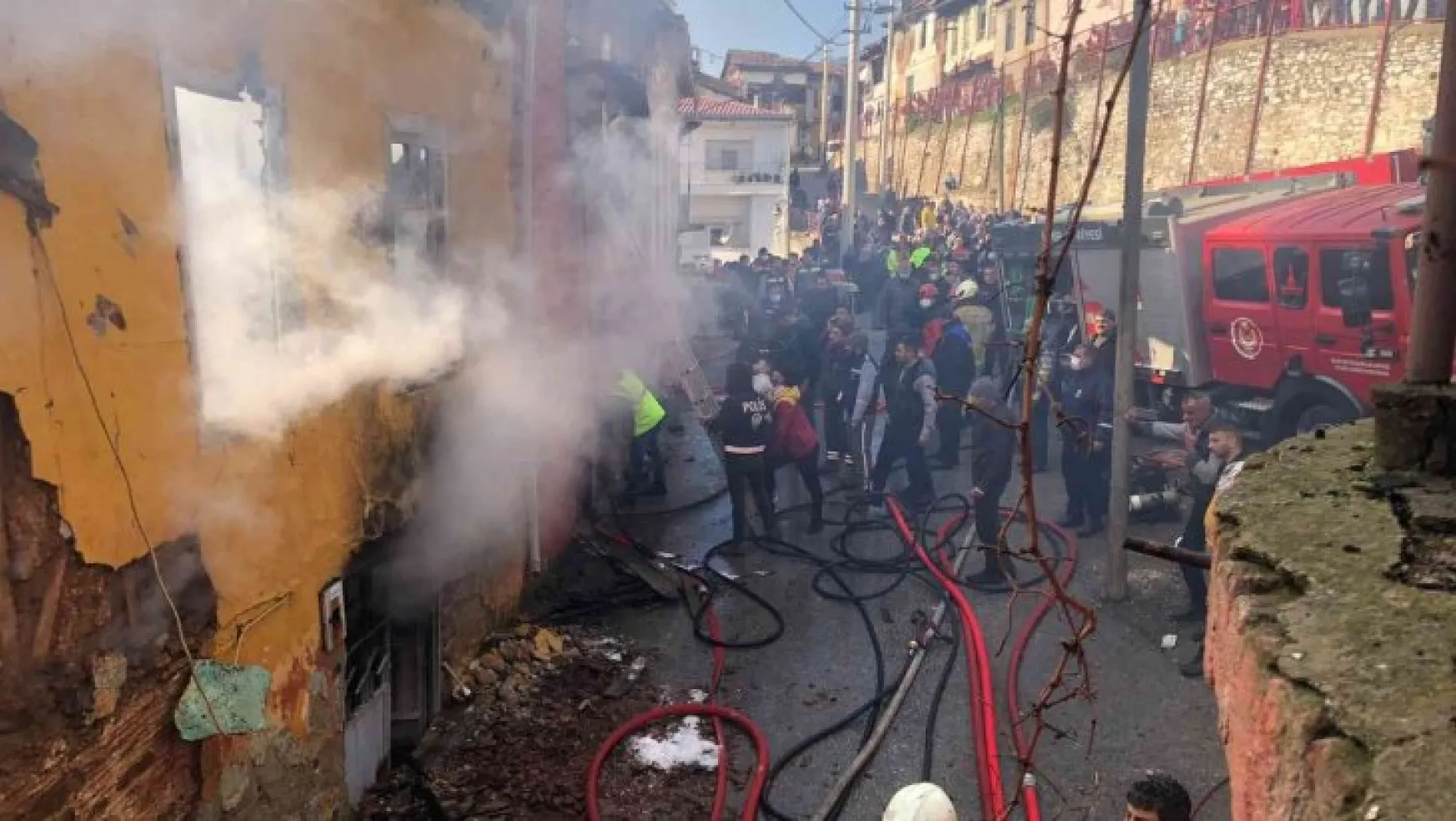Yangın dehşeti: 3 çocuk hayatını kaybetti