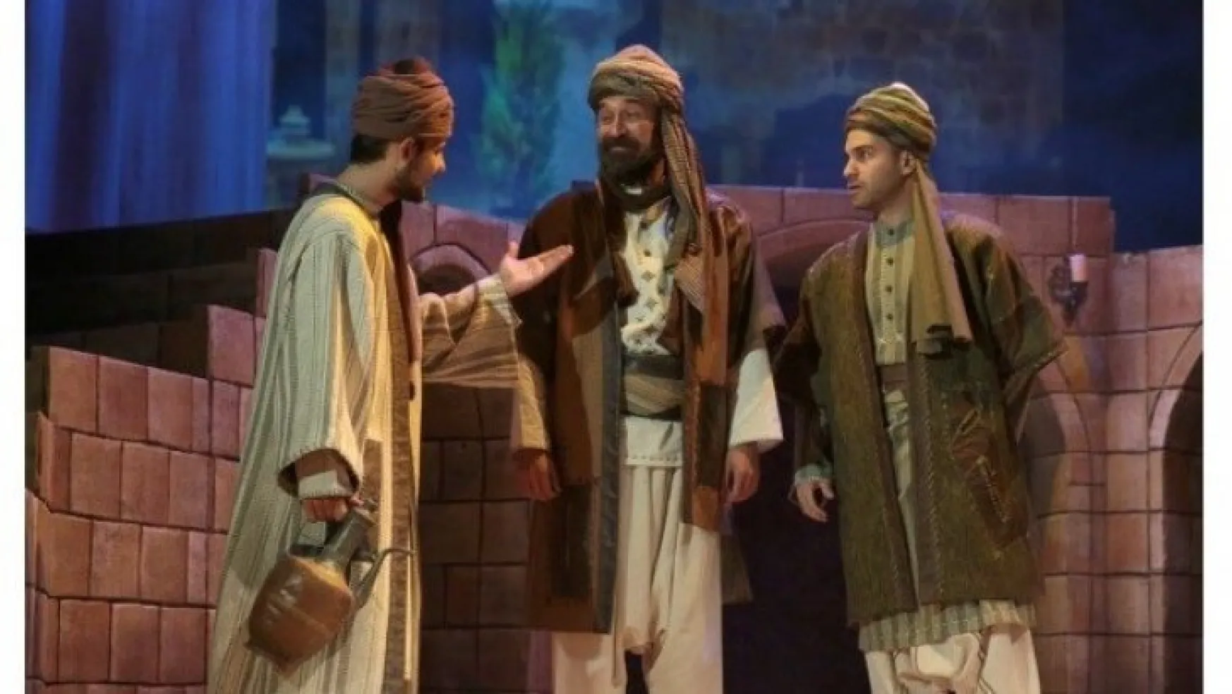 İzmir Devlet Tiyatrosu, 'Hacı Bektaş' adlı oyunla Kırşehir'de olacak