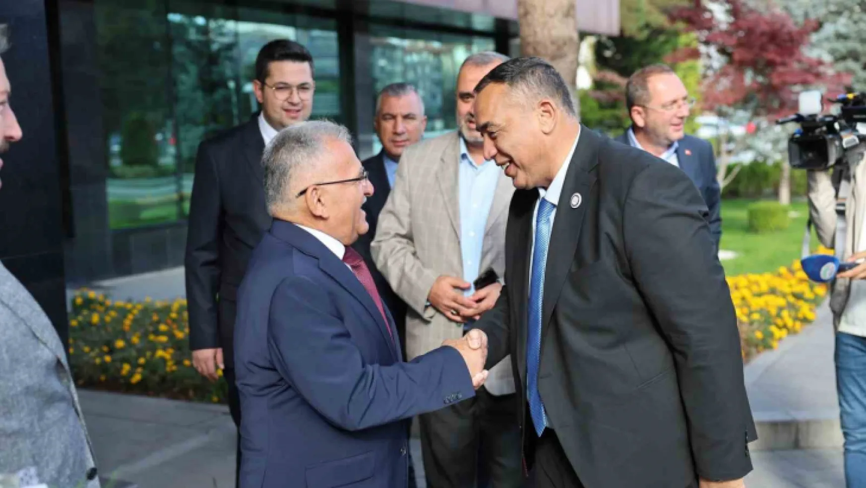 Kardeş şehir Misrata'nın belediye başkanı ve heyetinden Başkan Büyükkılıç'a ziyaret