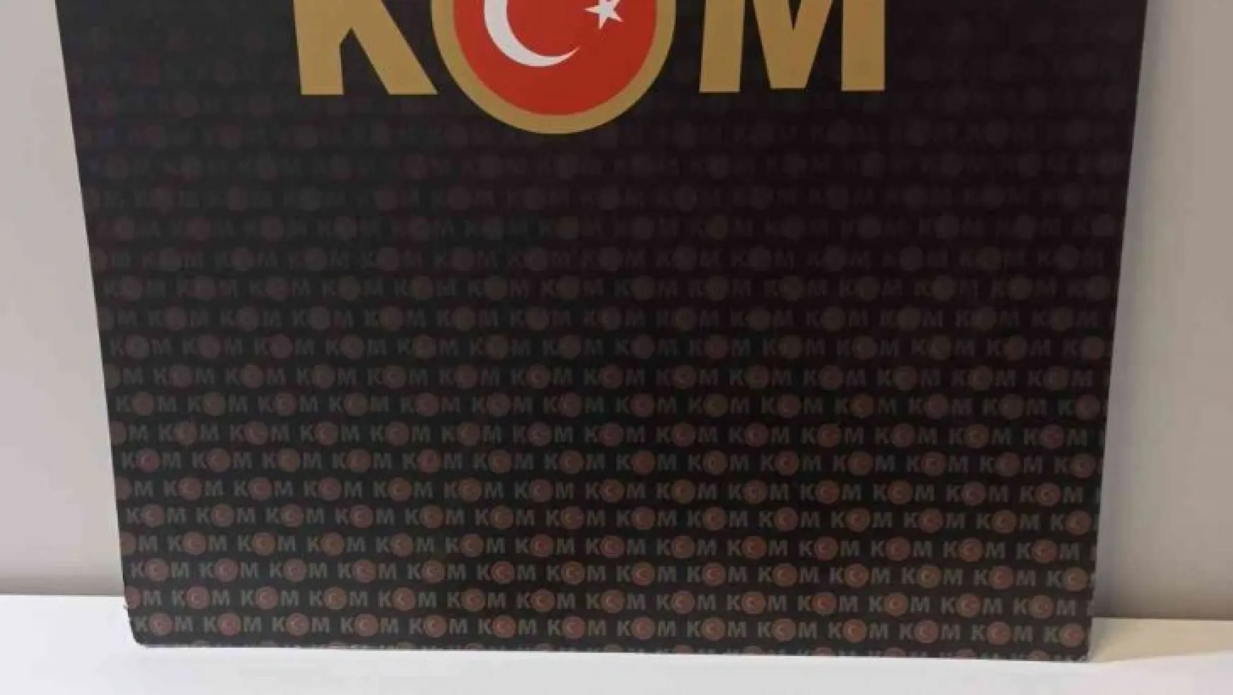 Kayseri'de piyasa değeri 3 milyon TL olan 5 asırlık 2 adet Kur'an-ı Kerim ele geçirildi
